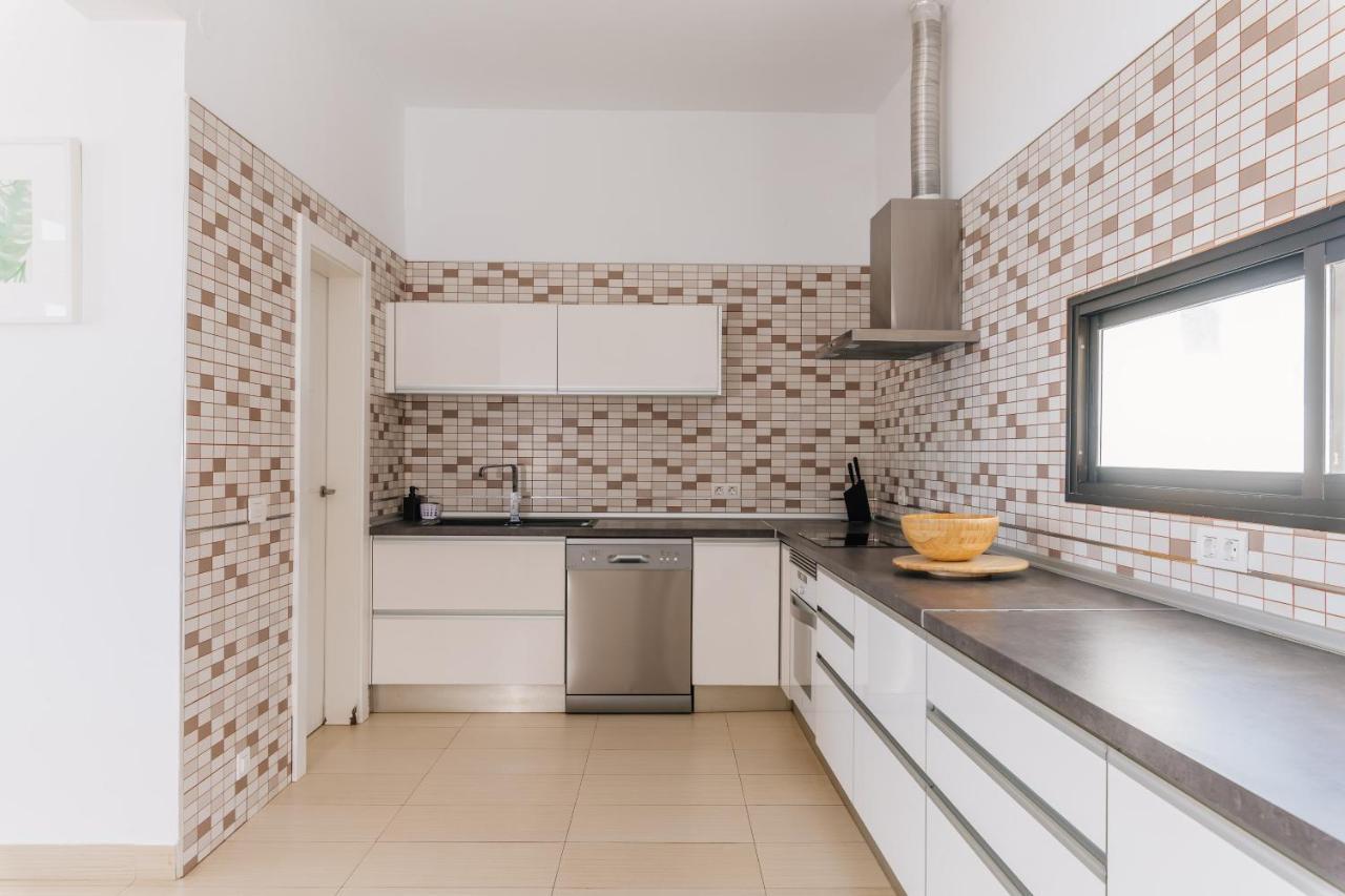 Sunset White Villa - Ocean View, Jakuzzi, Heated Pool, Air-Conditioning, Grill Playa de las Americas (Tenerife) Exterior foto