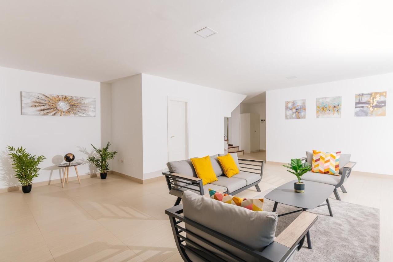 Sunset White Villa - Ocean View, Jakuzzi, Heated Pool, Air-Conditioning, Grill Playa de las Americas (Tenerife) Exterior foto