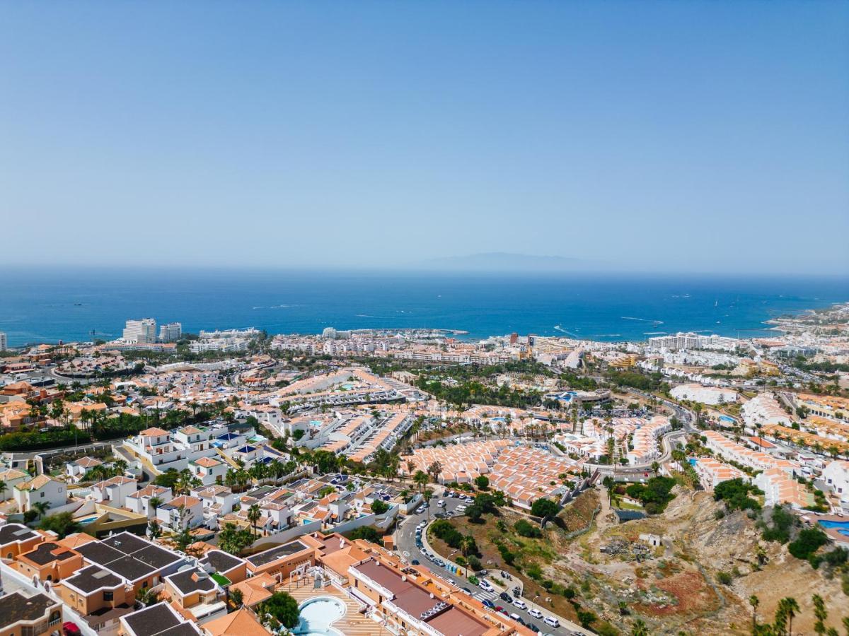 Sunset White Villa - Ocean View, Jakuzzi, Heated Pool, Air-Conditioning, Grill Playa de las Americas (Tenerife) Exterior foto