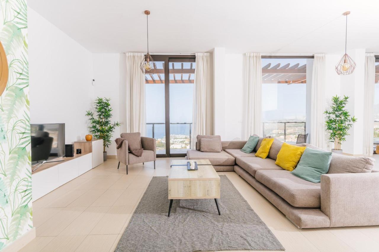 Sunset White Villa - Ocean View, Jakuzzi, Heated Pool, Air-Conditioning, Grill Playa de las Americas (Tenerife) Exterior foto