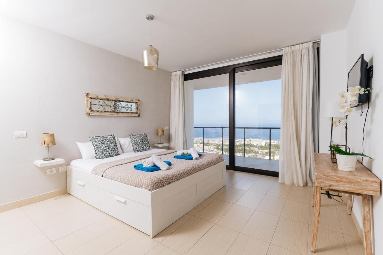Sunset White Villa - Ocean View, Jakuzzi, Heated Pool, Air-Conditioning, Grill Playa de las Americas (Tenerife) Exterior foto
